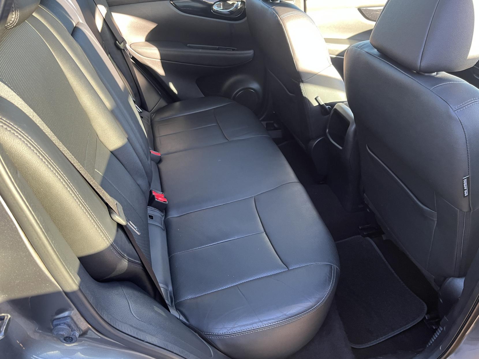 Nissan Qashqai 1.5 dCi Tekna SUV 5dr Diesel Manual 2WD Euro 5 (s/s) (110 ps)