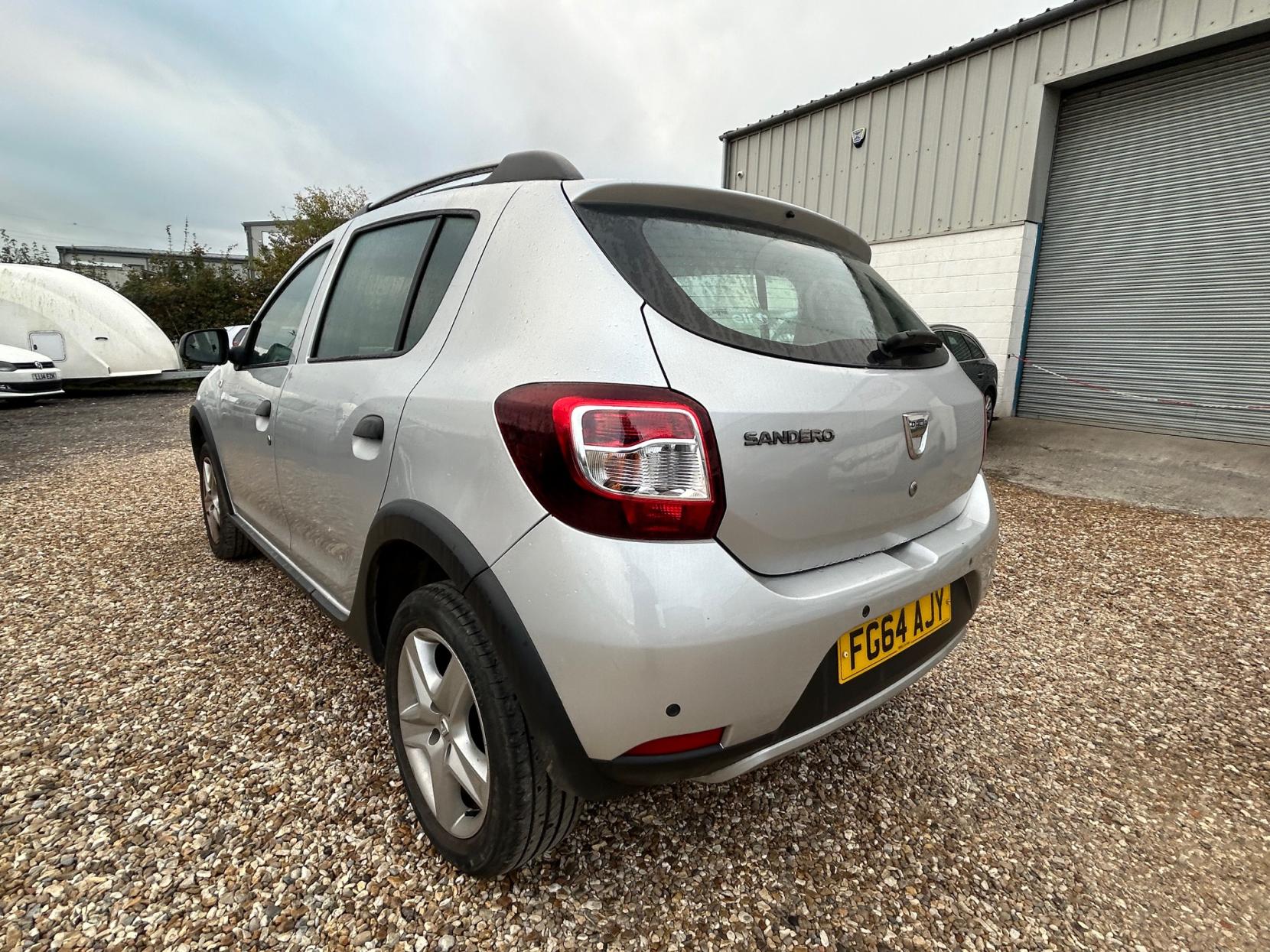 Dacia Sandero Stepway 1.5 dCi Laureate Hatchback 5dr Diesel Manual Euro 5 (90 ps)