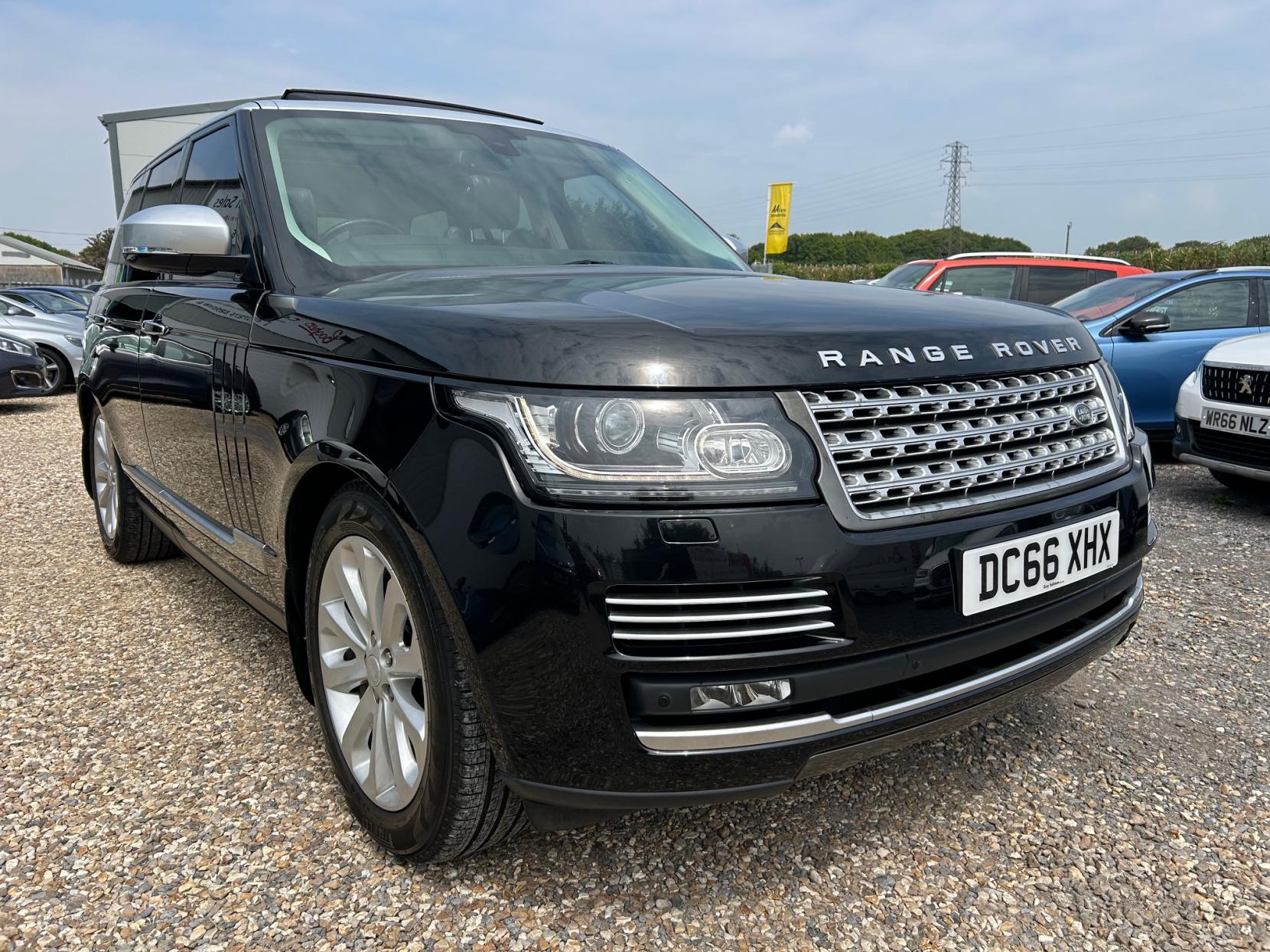 Land Rover Range Rover 4.4 SD V8 Vogue SE SUV 5dr Diesel Auto 4WD Euro 6 (s/s) (339 ps)