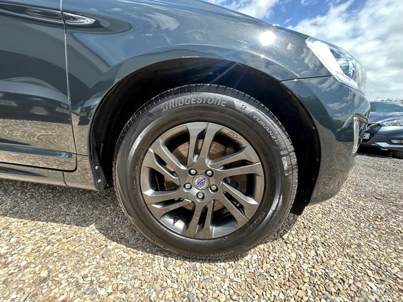 Volvo XC60 2.4 D4 SE SUV 5dr Diesel Manual AWD Euro 5 (s/s) (163 ps)