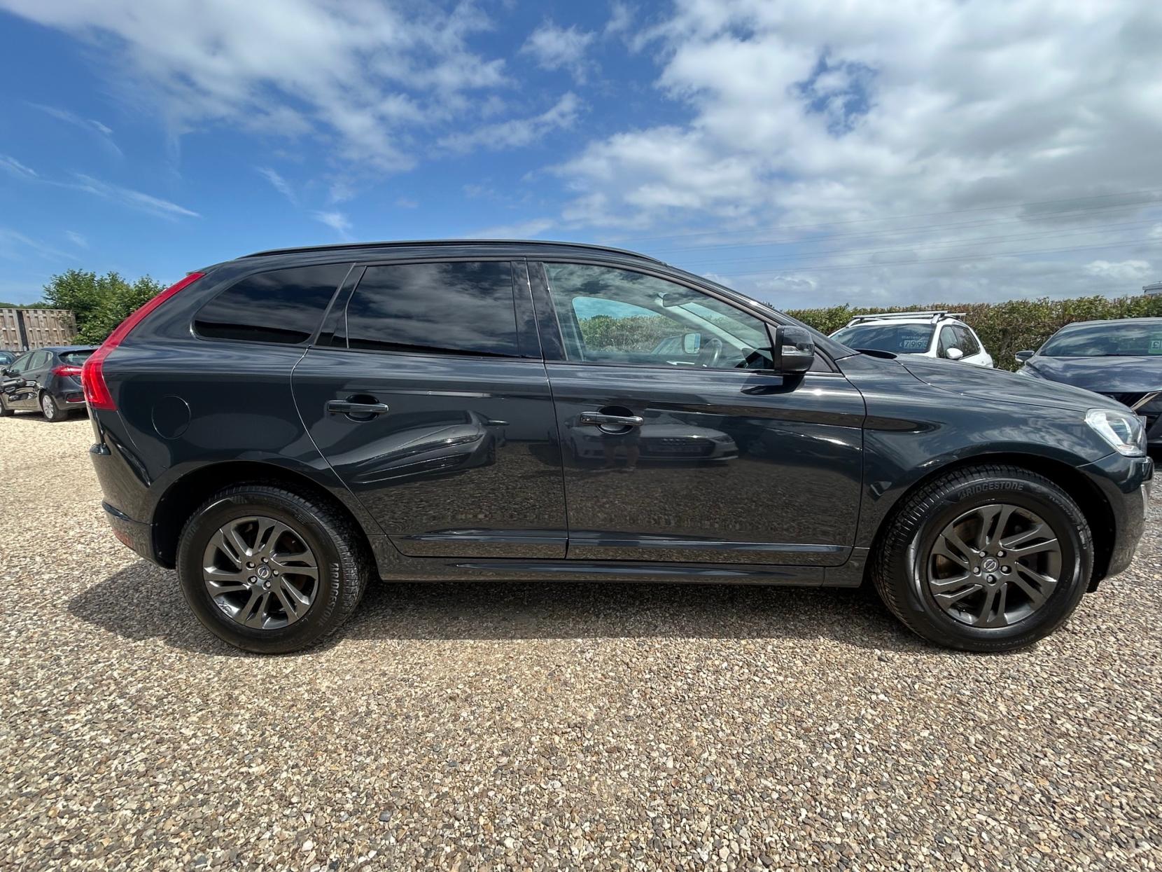 Volvo XC60 2.4 D4 SE SUV 5dr Diesel Manual AWD Euro 5 (s/s) (163 ps)