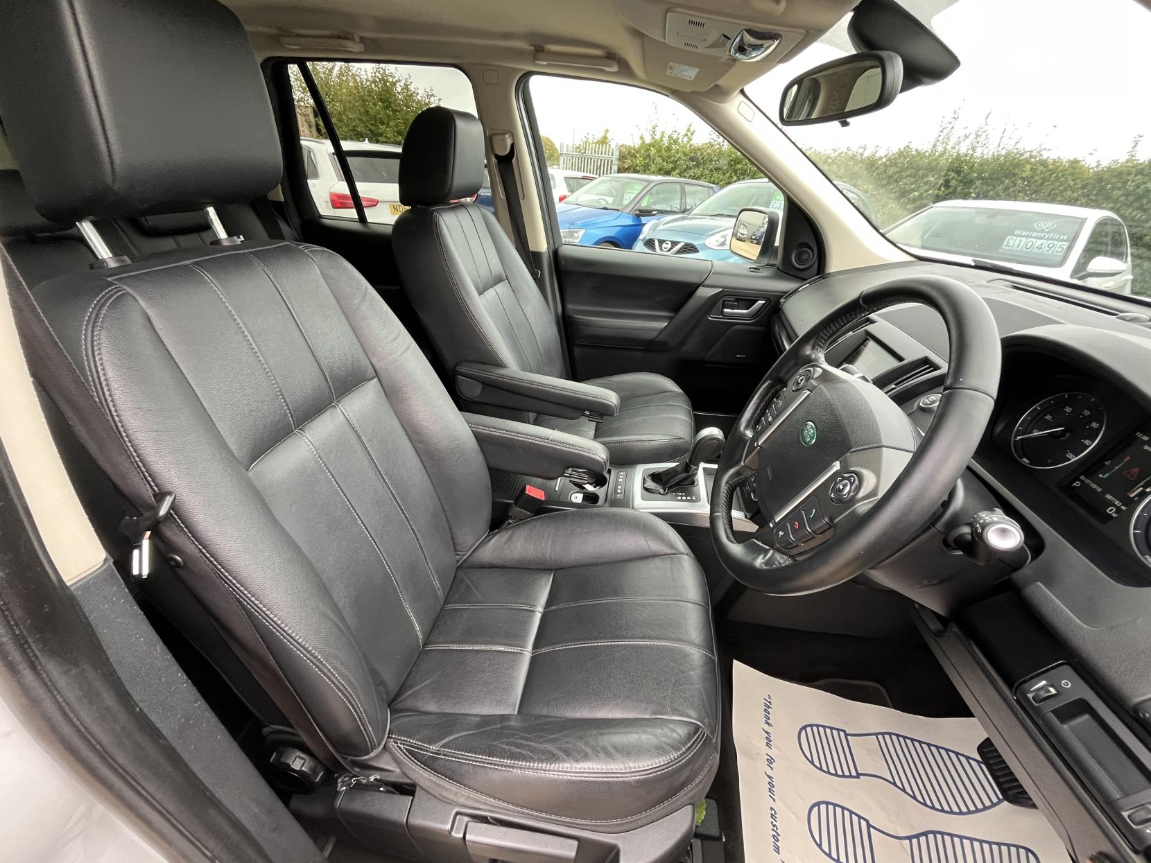 Land Rover Freelander 2 2.2 SD4 SE Tech SUV 5dr Diesel CommandShift 4WD Euro 5 (190 ps)