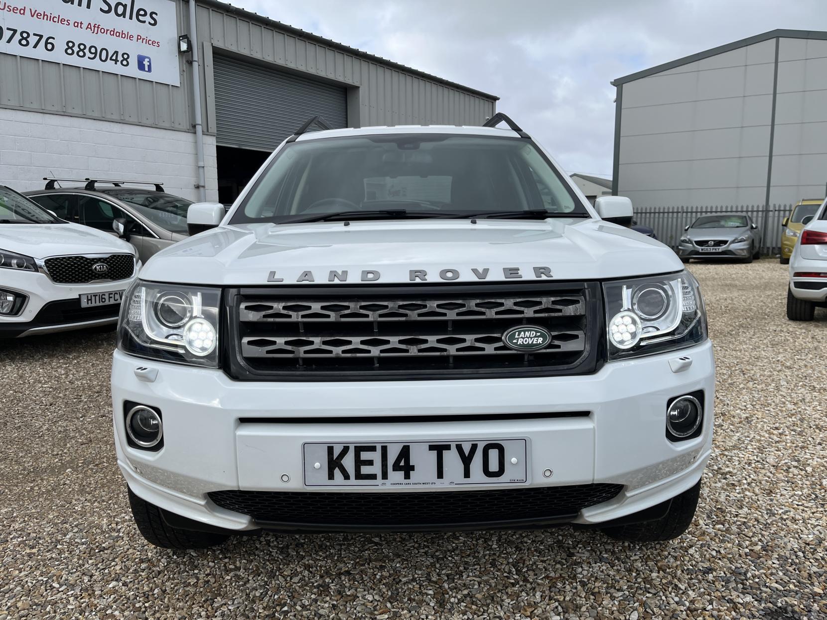 Land Rover Freelander 2 2.2 SD4 SE Tech SUV 5dr Diesel CommandShift 4WD Euro 5 (190 ps)