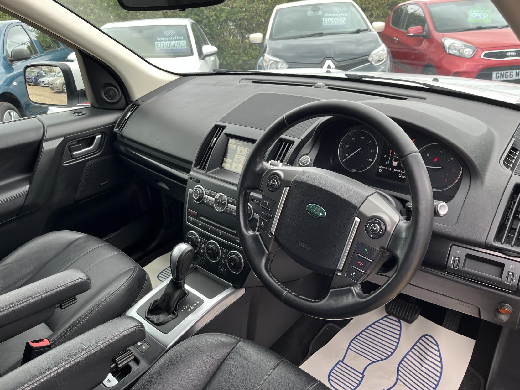 Land Rover Freelander 2 2.2 SD4 SE Tech SUV 5dr Diesel CommandShift 4WD Euro 5 (190 ps)