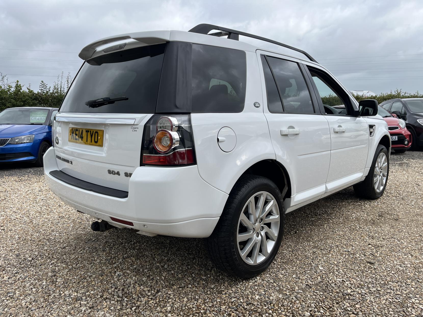 Land Rover Freelander 2 2.2 SD4 SE Tech SUV 5dr Diesel CommandShift 4WD Euro 5 (190 ps)