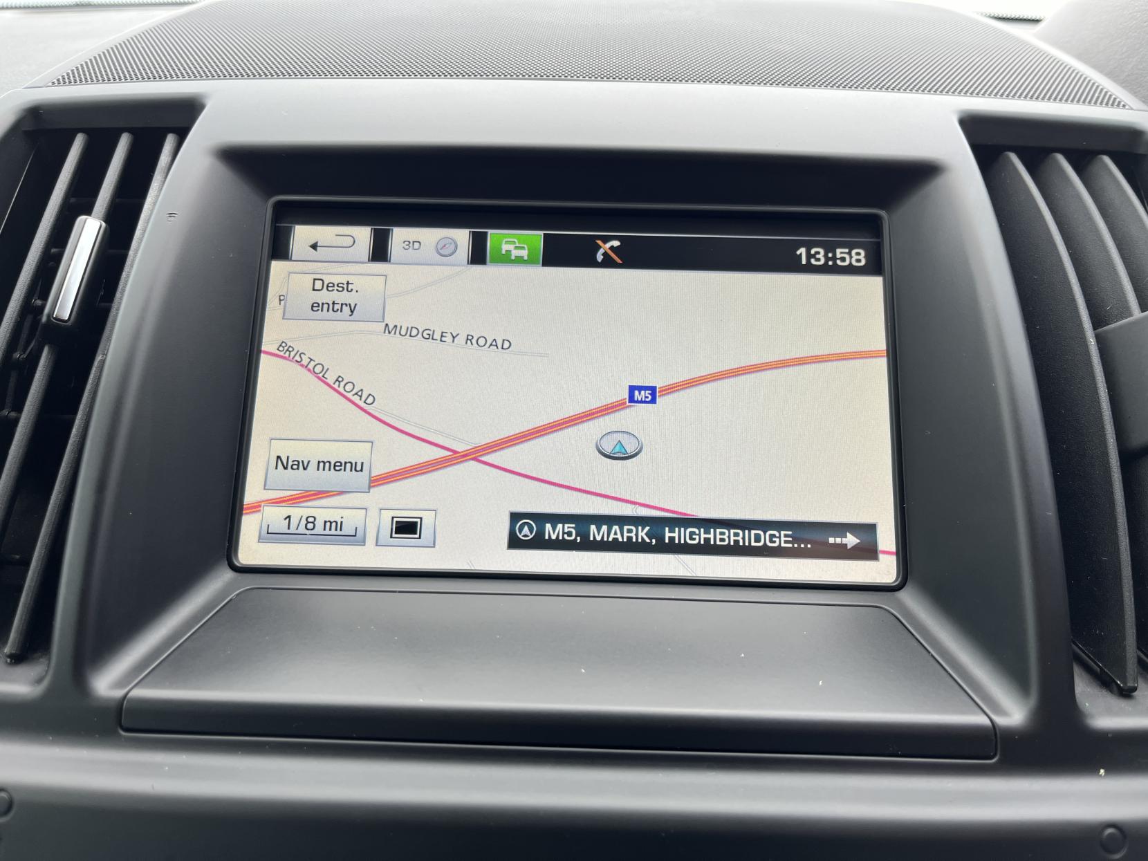 Land Rover Freelander 2 2.2 SD4 SE Tech SUV 5dr Diesel CommandShift 4WD Euro 5 (190 ps)