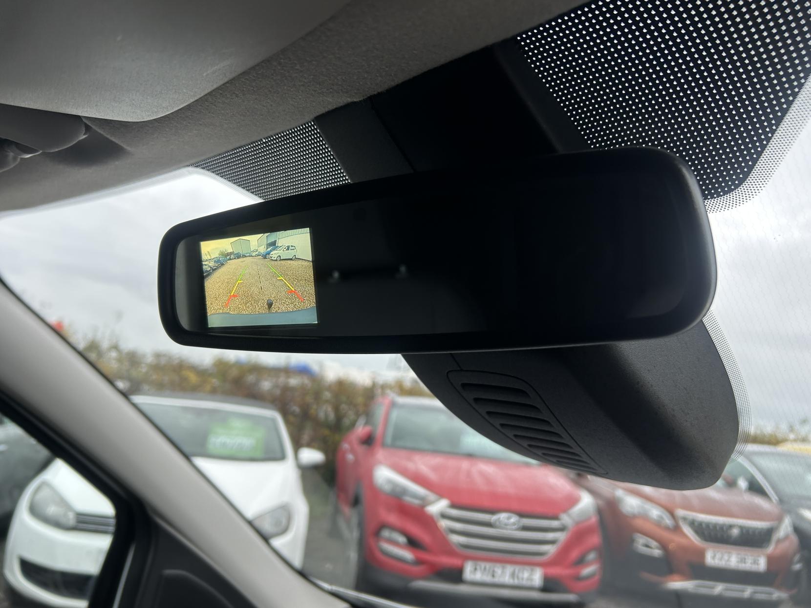 Ford Transit Connect 1.5 TDCi 220 Trend Panel Van 5dr Diesel Manual L1 H1 (124 g/km, 99 bhp)