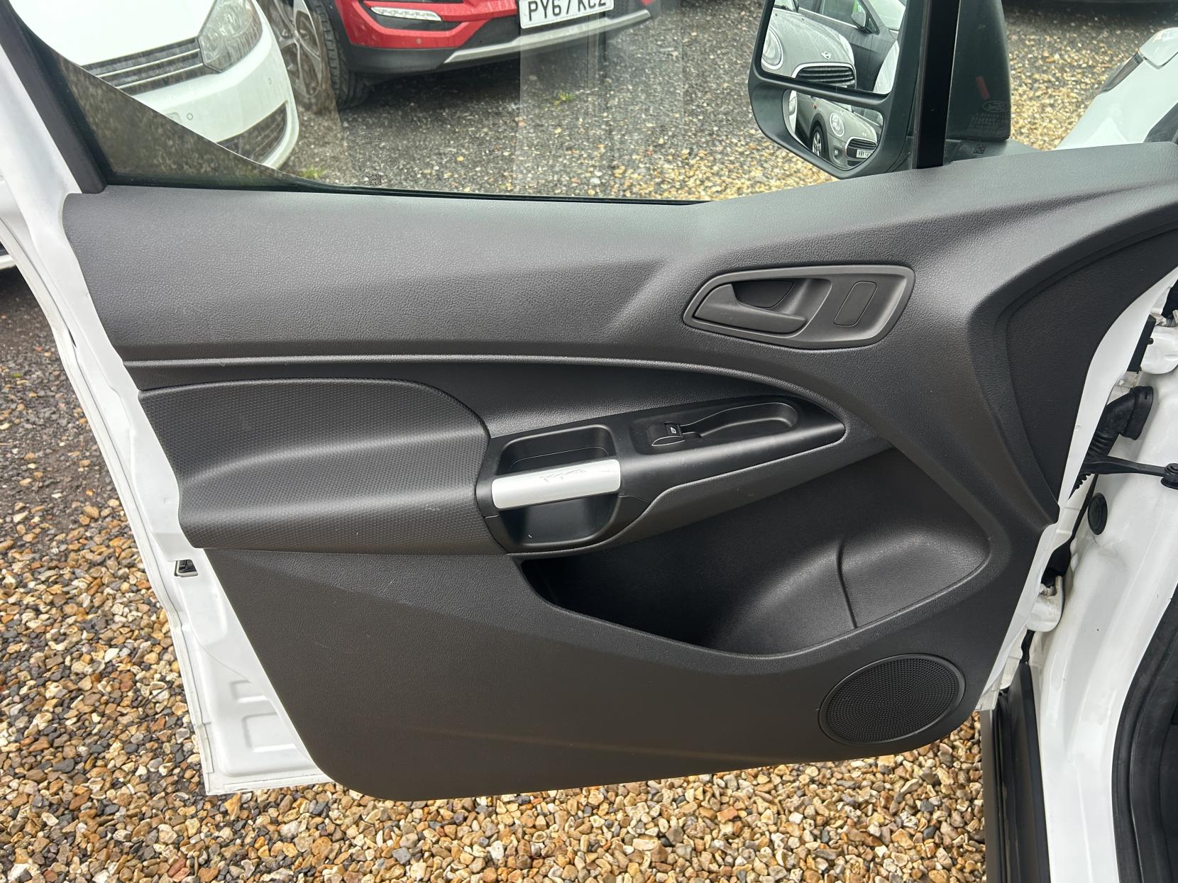 Ford Transit Connect 1.5 TDCi 220 Trend Panel Van 5dr Diesel Manual L1 H1 (124 g/km, 99 bhp)