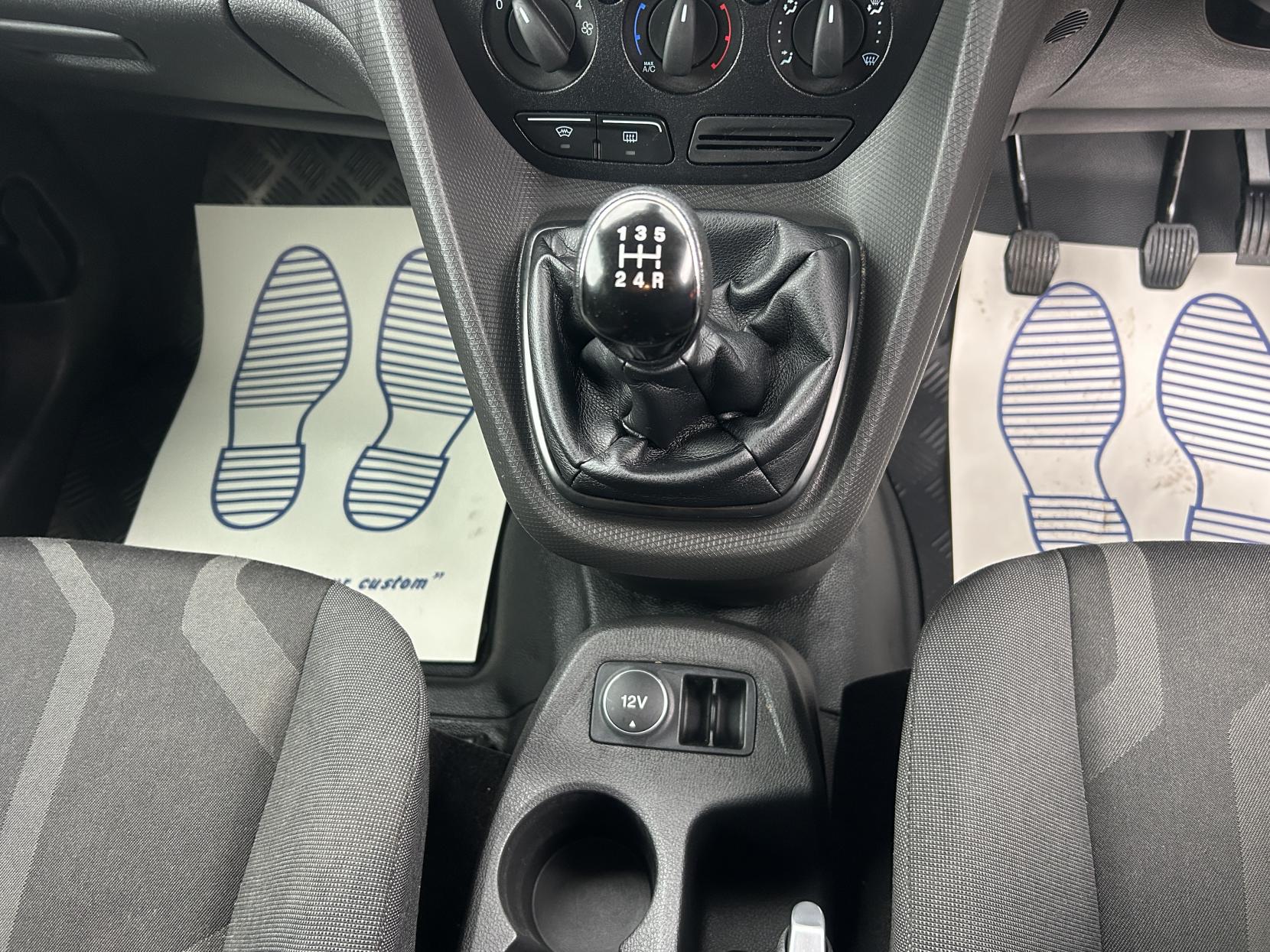 Ford Transit Connect 1.5 TDCi 220 Trend Panel Van 5dr Diesel Manual L1 H1 (124 g/km, 99 bhp)