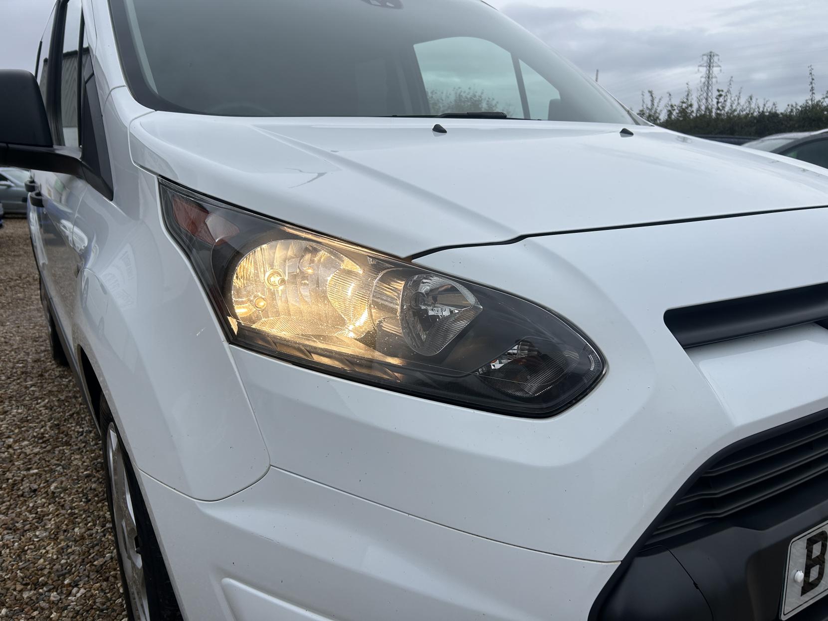 Ford Transit Connect 1.5 TDCi 220 Trend Panel Van 5dr Diesel Manual L1 H1 (124 g/km, 99 bhp)