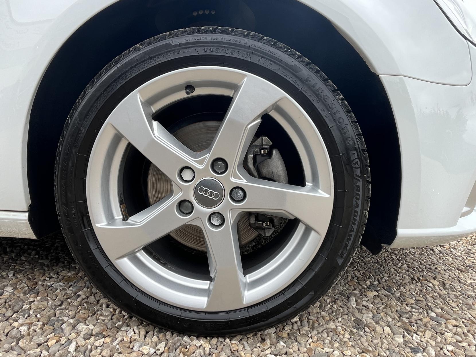 Audi A3 1.5 TFSI CoD Sport Sportback 5dr Petrol Manual Euro 6 (s/s) (150 ps)