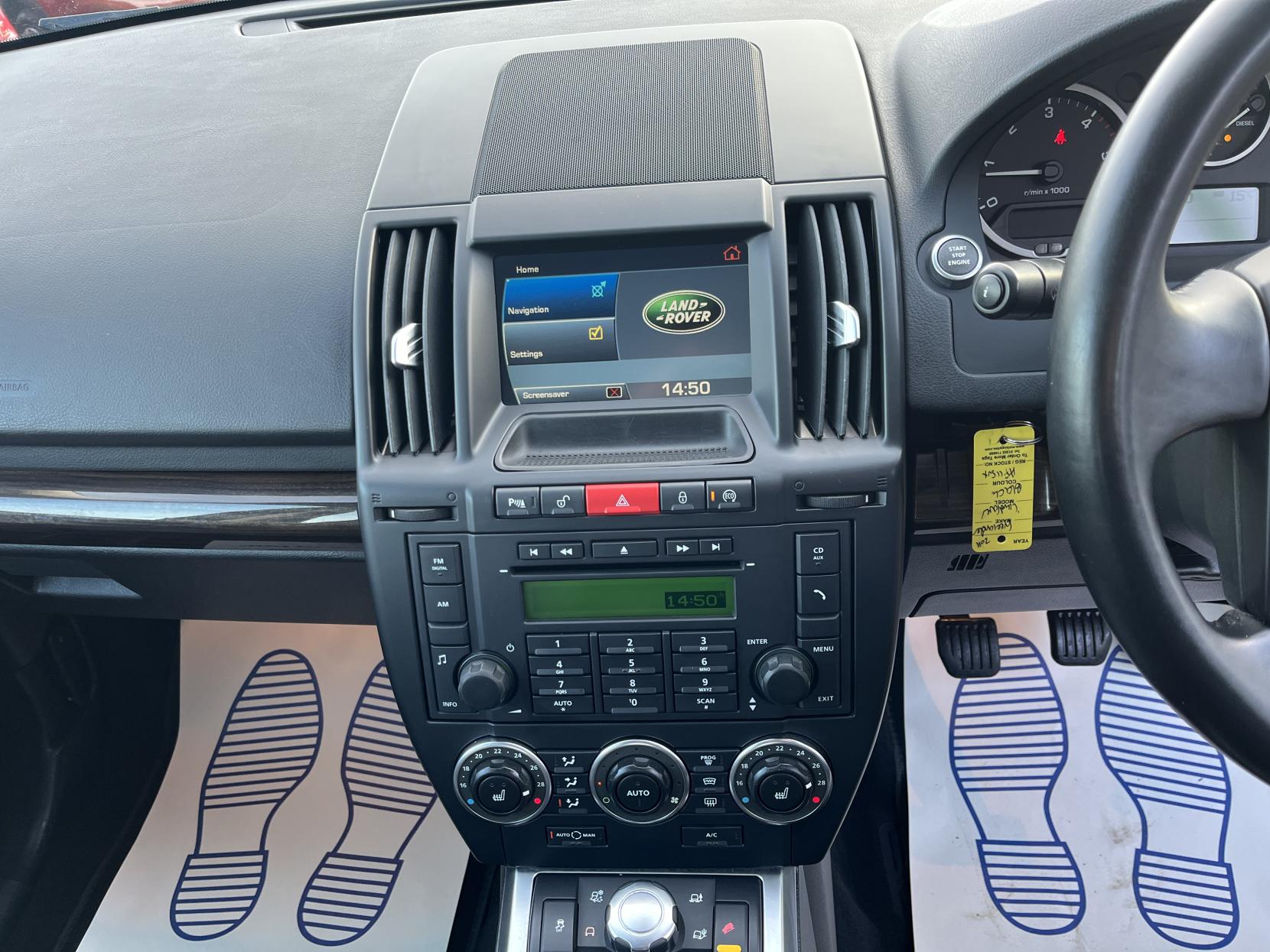 Land Rover Freelander 2 2.2 TD4 HSE SUV 5dr Diesel Manual 4WD Euro 5 (s/s) (150 ps)