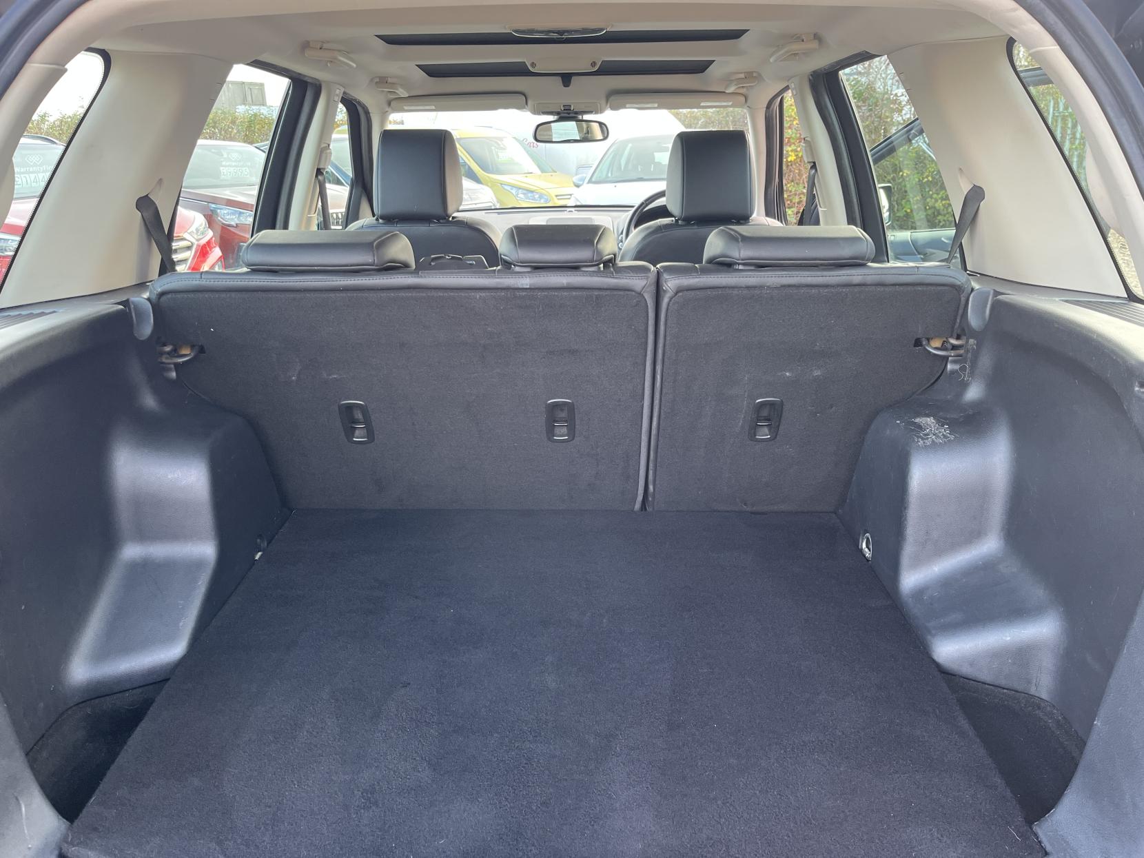 Land Rover Freelander 2 2.2 TD4 HSE SUV 5dr Diesel Manual 4WD Euro 5 (s/s) (150 ps)