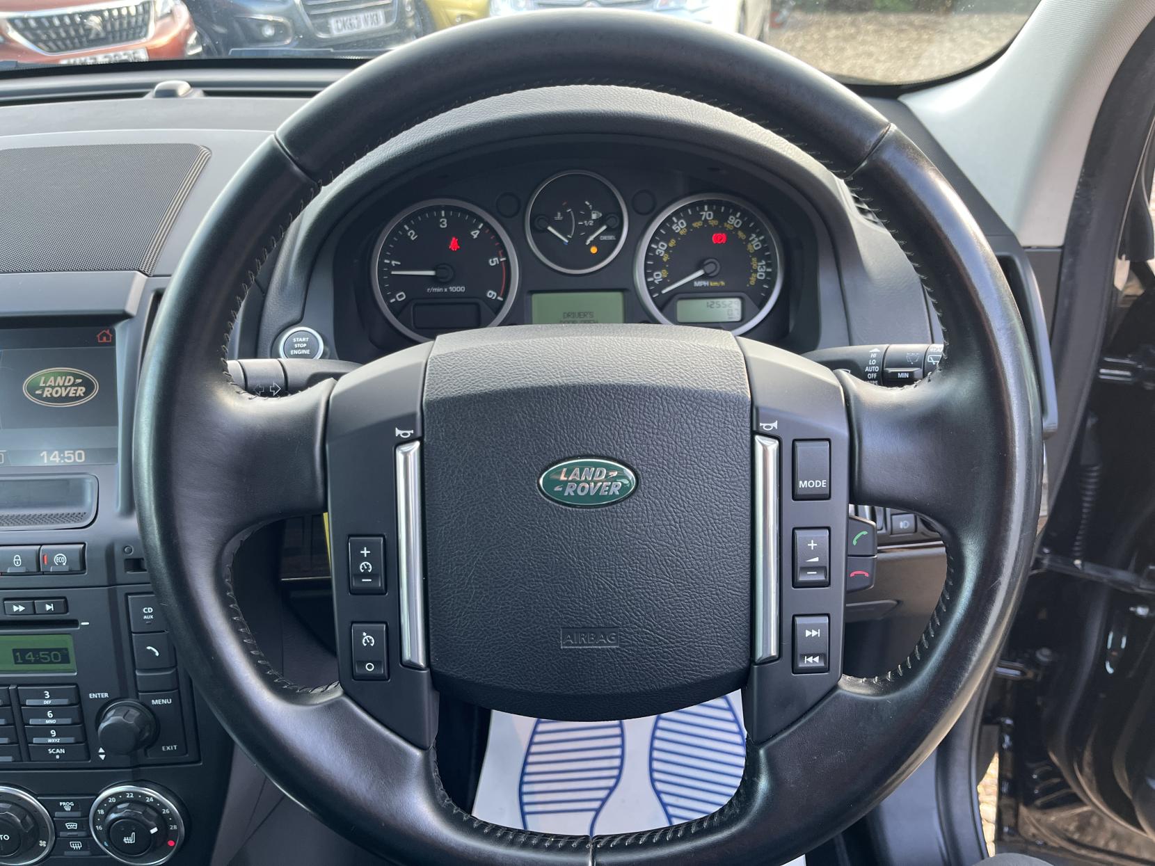 Land Rover Freelander 2 2.2 TD4 HSE SUV 5dr Diesel Manual 4WD Euro 5 (s/s) (150 ps)