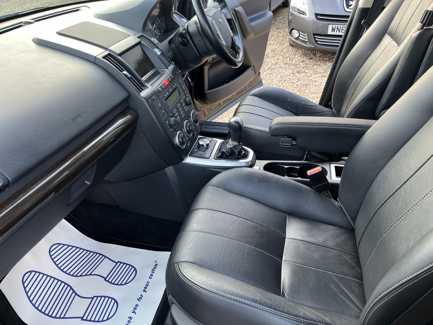 Land Rover Freelander 2 2.2 TD4 HSE SUV 5dr Diesel Manual 4WD Euro 5 (s/s) (150 ps)