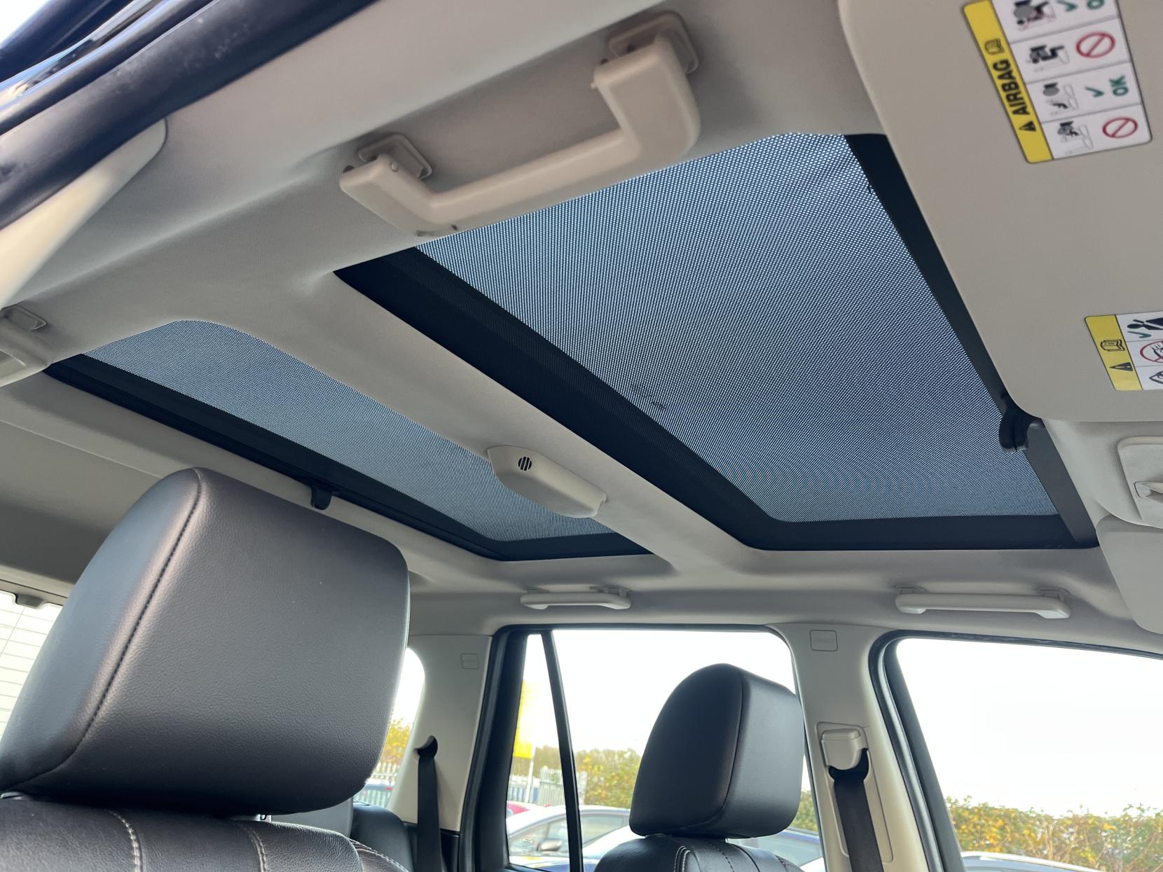 Land Rover Freelander 2 2.2 TD4 HSE SUV 5dr Diesel Manual 4WD Euro 5 (s/s) (150 ps)