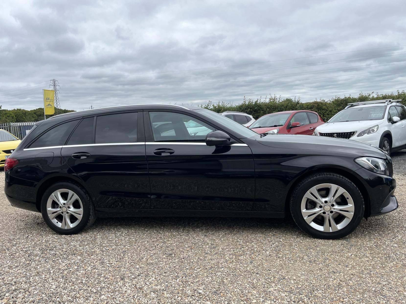 Mercedes-Benz C Class 2.0 C200 SE Executive Edition Estate 5dr Petrol G-Tronic+ Euro 6 (s/s) (184 ps)
