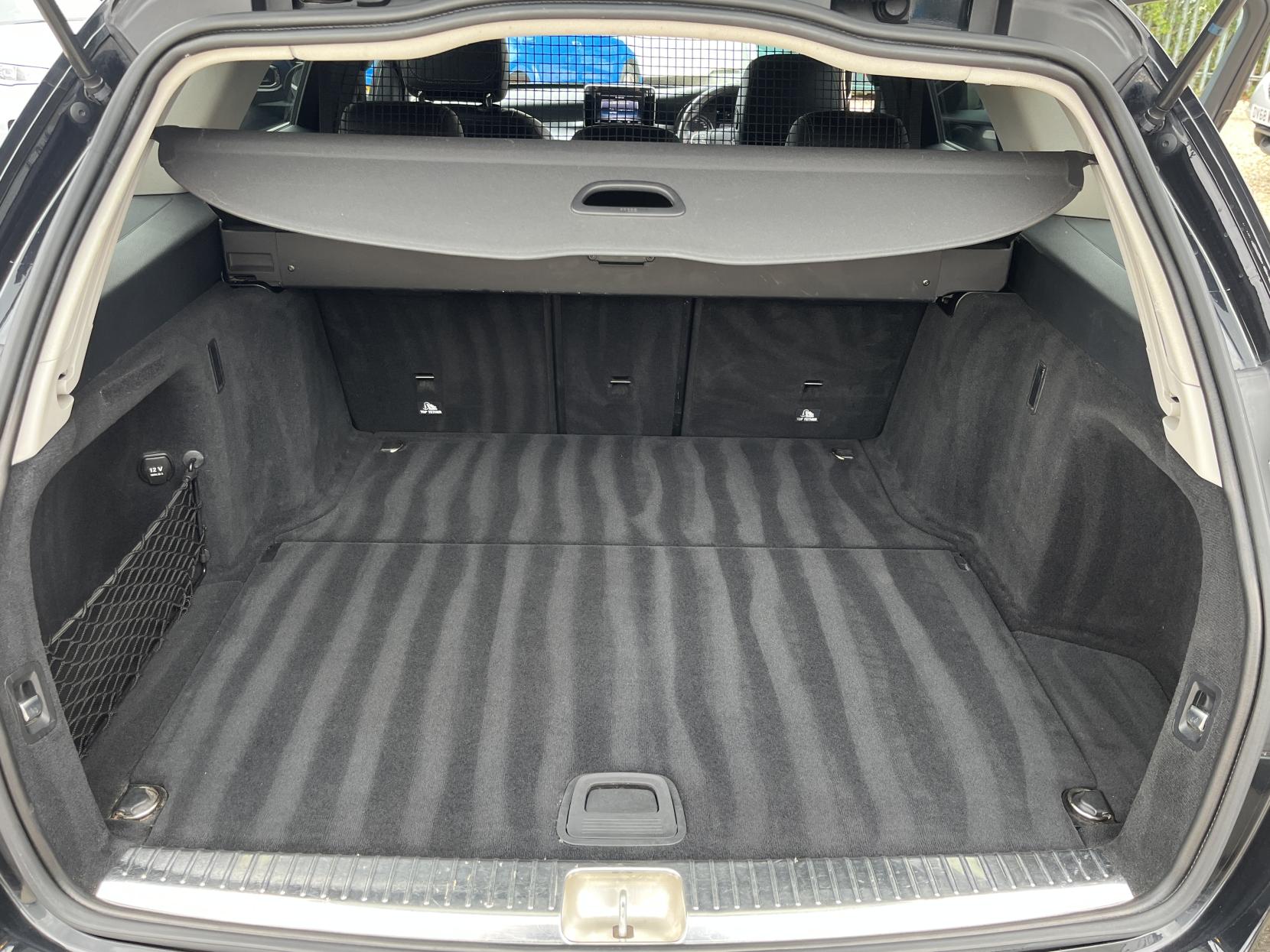 Mercedes-Benz C Class 2.0 C200 SE Executive Edition Estate 5dr Petrol G-Tronic+ Euro 6 (s/s) (184 ps)
