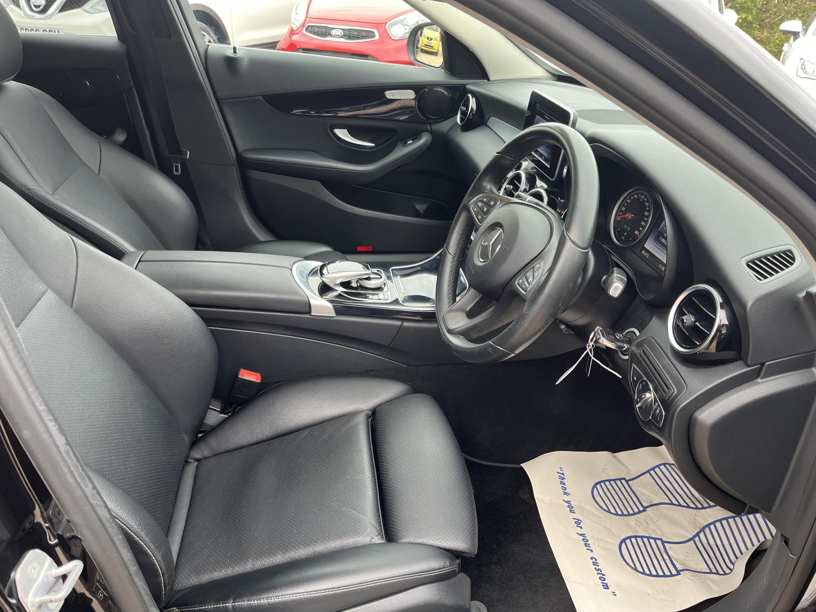 Mercedes-Benz C Class 2.0 C200 SE Executive Edition Estate 5dr Petrol G-Tronic+ Euro 6 (s/s) (184 ps)