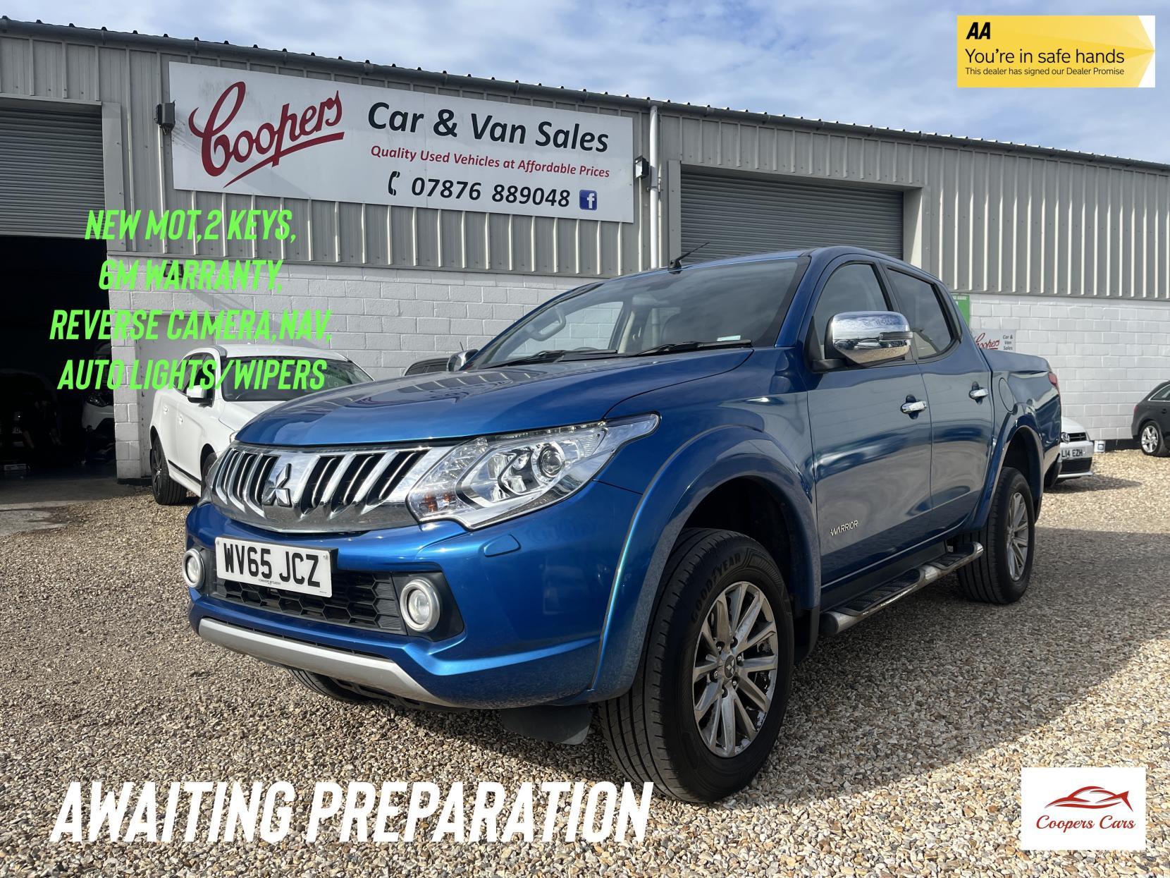 Mitsubishi L200 2.4 DI-D DC Warrior Pickup Double Cab 4dr Diesel Manual 4WD Euro 5 (178 ps)