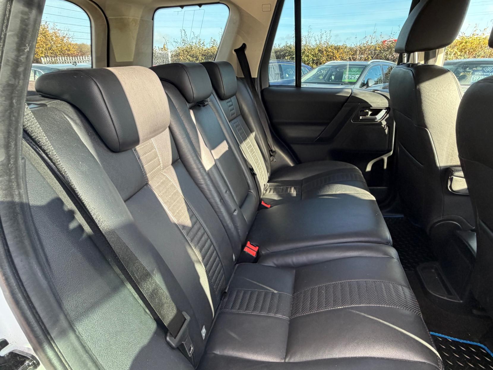 Land Rover Freelander 2 2.2 SD4 Dynamic SUV 5dr Diesel CommandShift 4WD Euro 5 (190 ps)