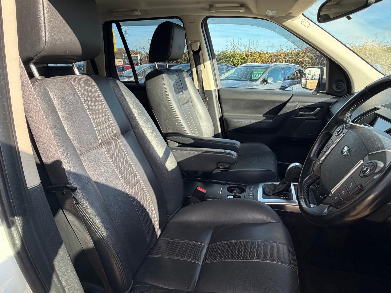 Land Rover Freelander 2 2.2 SD4 Dynamic SUV 5dr Diesel CommandShift 4WD Euro 5 (190 ps)