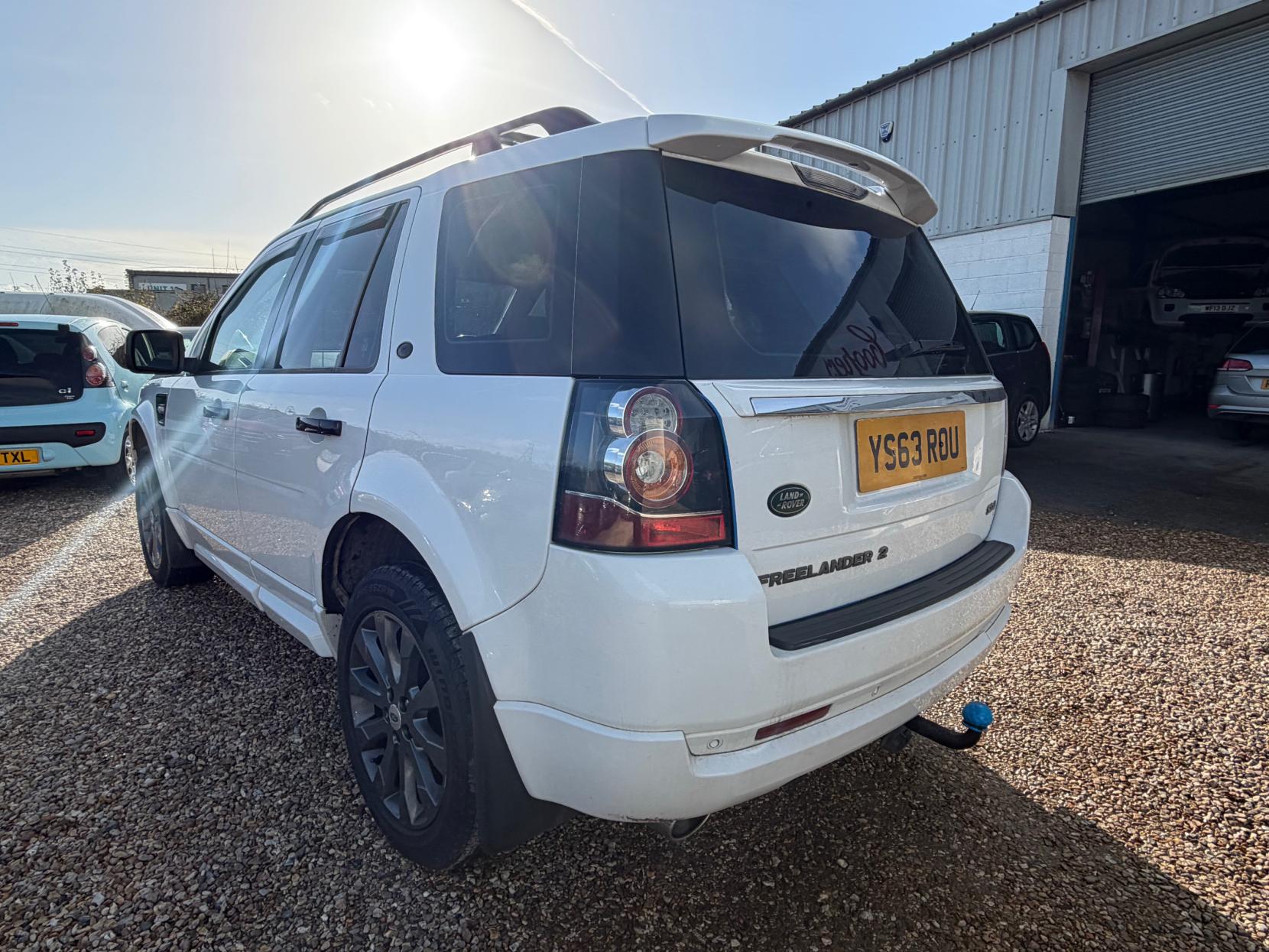 Land Rover Freelander 2 2.2 SD4 Dynamic SUV 5dr Diesel CommandShift 4WD Euro 5 (190 ps)