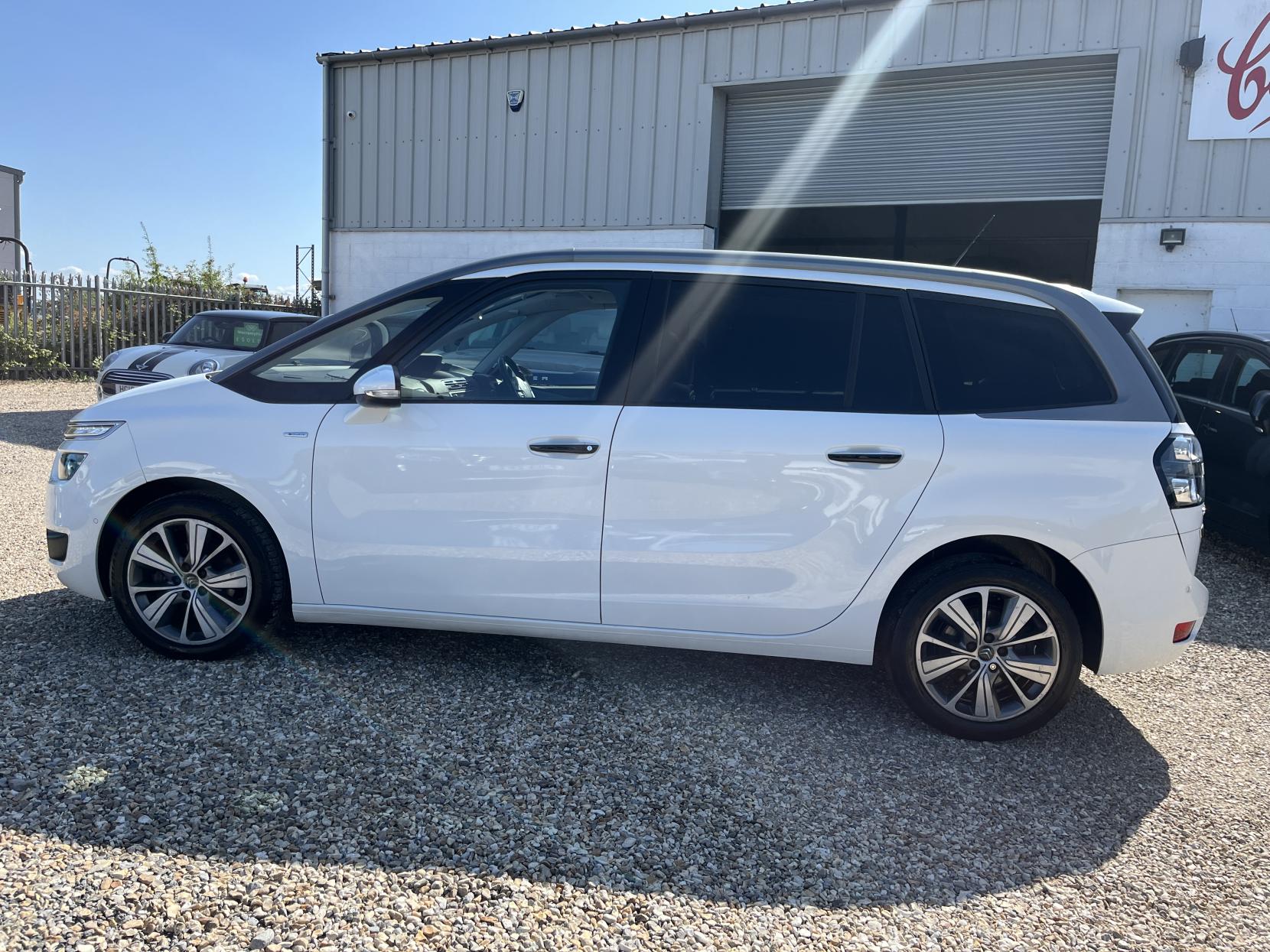 Citroen Grand C4 Picasso 1.6 BlueHDi Exclusive+ MPV 5dr Diesel EAT6 Euro 6 (s/s) (120 ps)