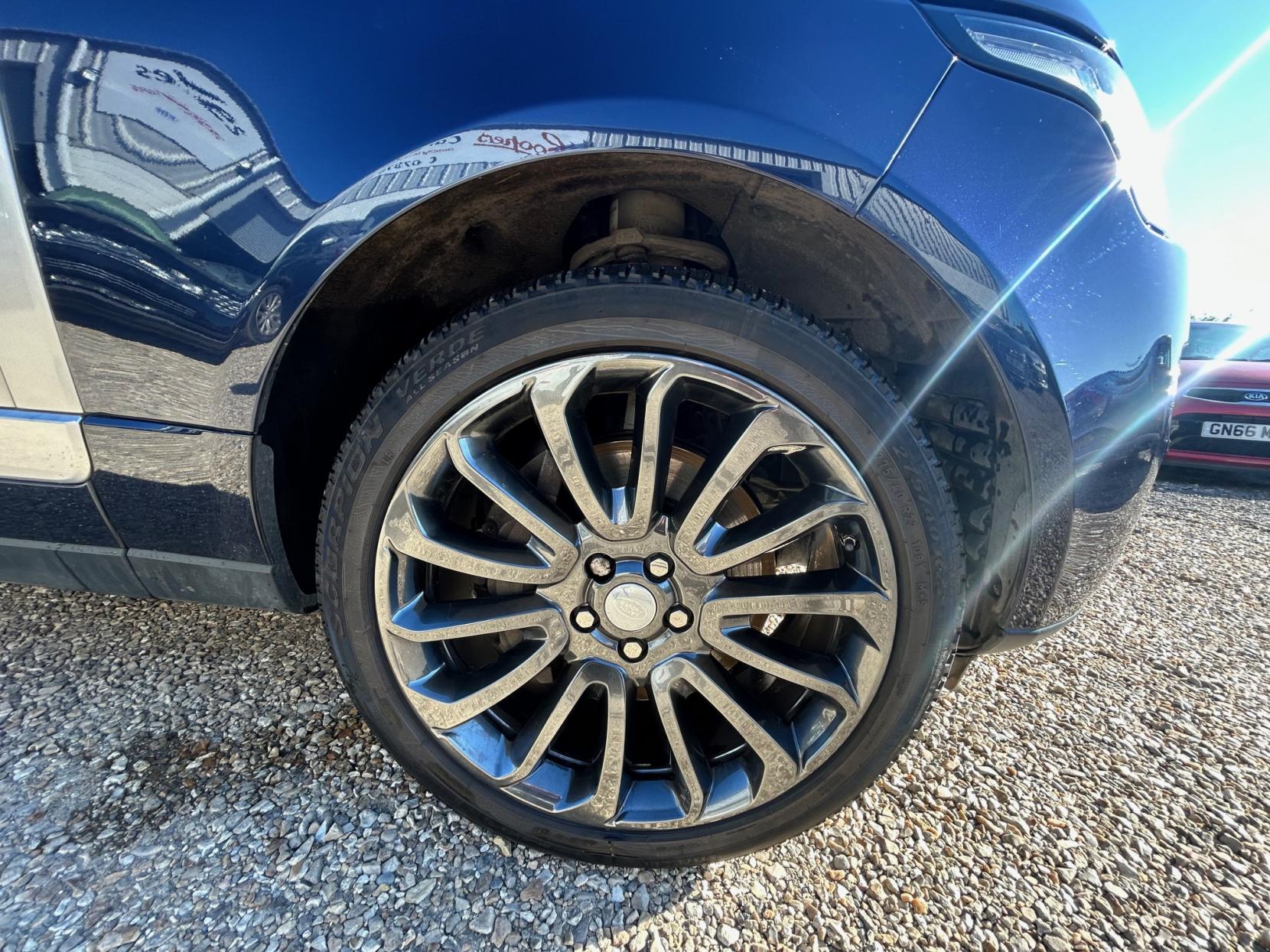 Land Rover Range Rover 4.4 SD V8 Autobiography SUV 5dr Diesel Auto 4WD Euro 6 (s/s) (339 ps)