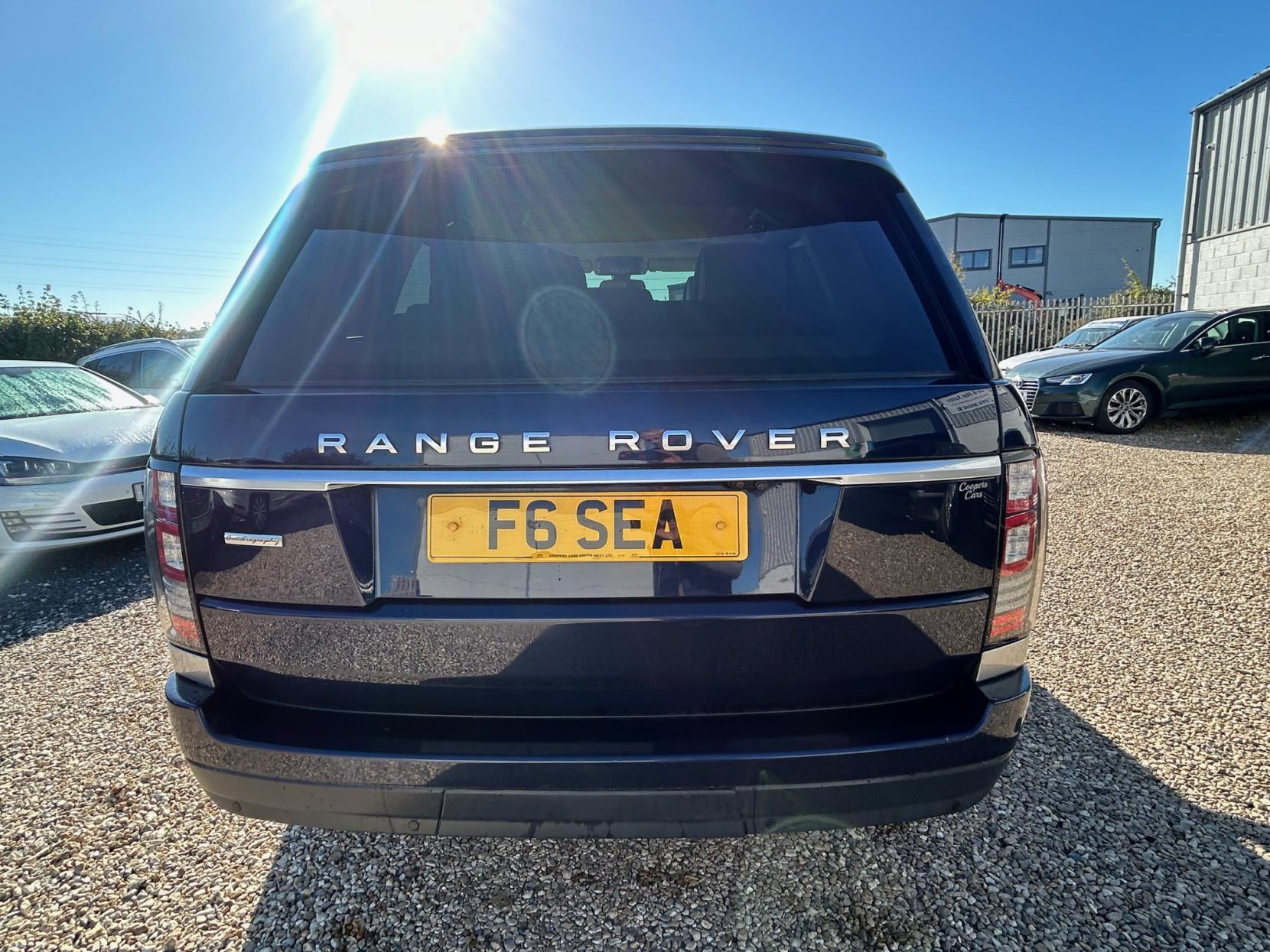Land Rover Range Rover 4.4 SD V8 Autobiography SUV 5dr Diesel Auto 4WD Euro 6 (s/s) (339 ps)